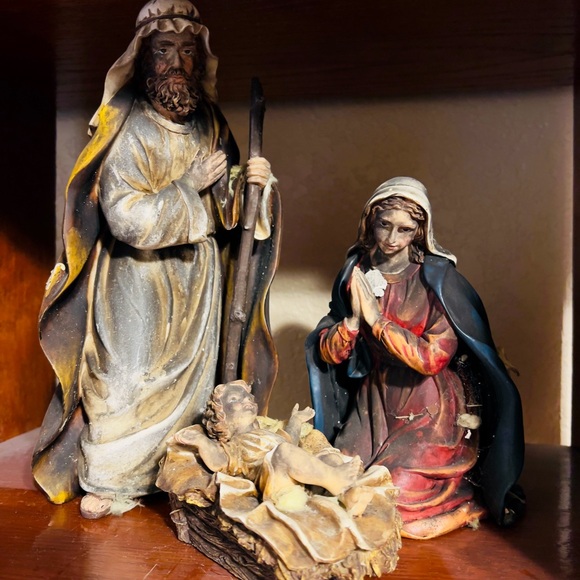 Nativity Scene Figurines
